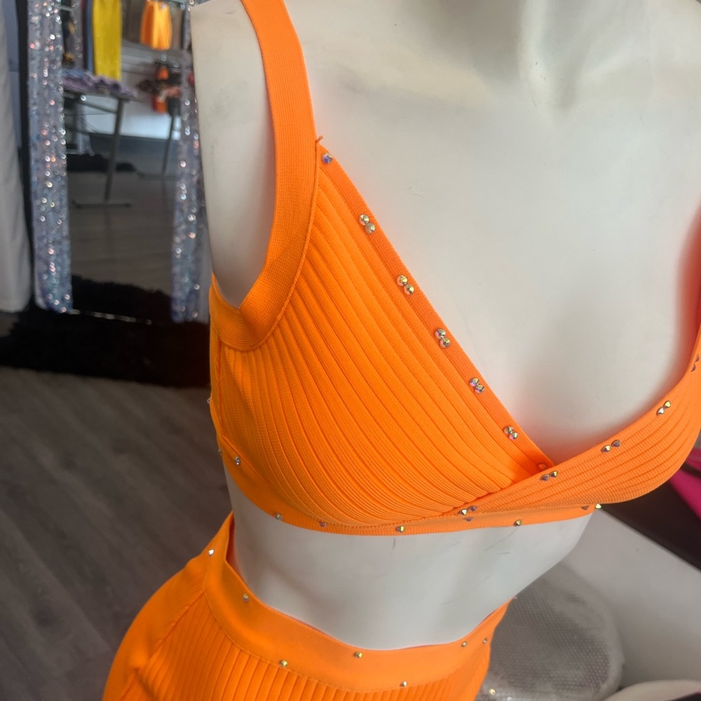 Two piece high quality spandex skirt set - Picture 5 of 10